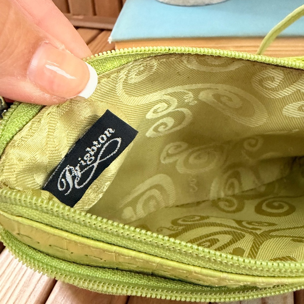 Brighton Lime Green Leather Crossbody Bag Multi Zip Purse w Floral Heart Detail - Picture 6 of 9